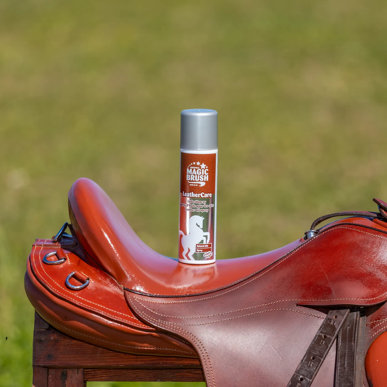 Спрей за кожа с масла, MagicBrush, 225 мл