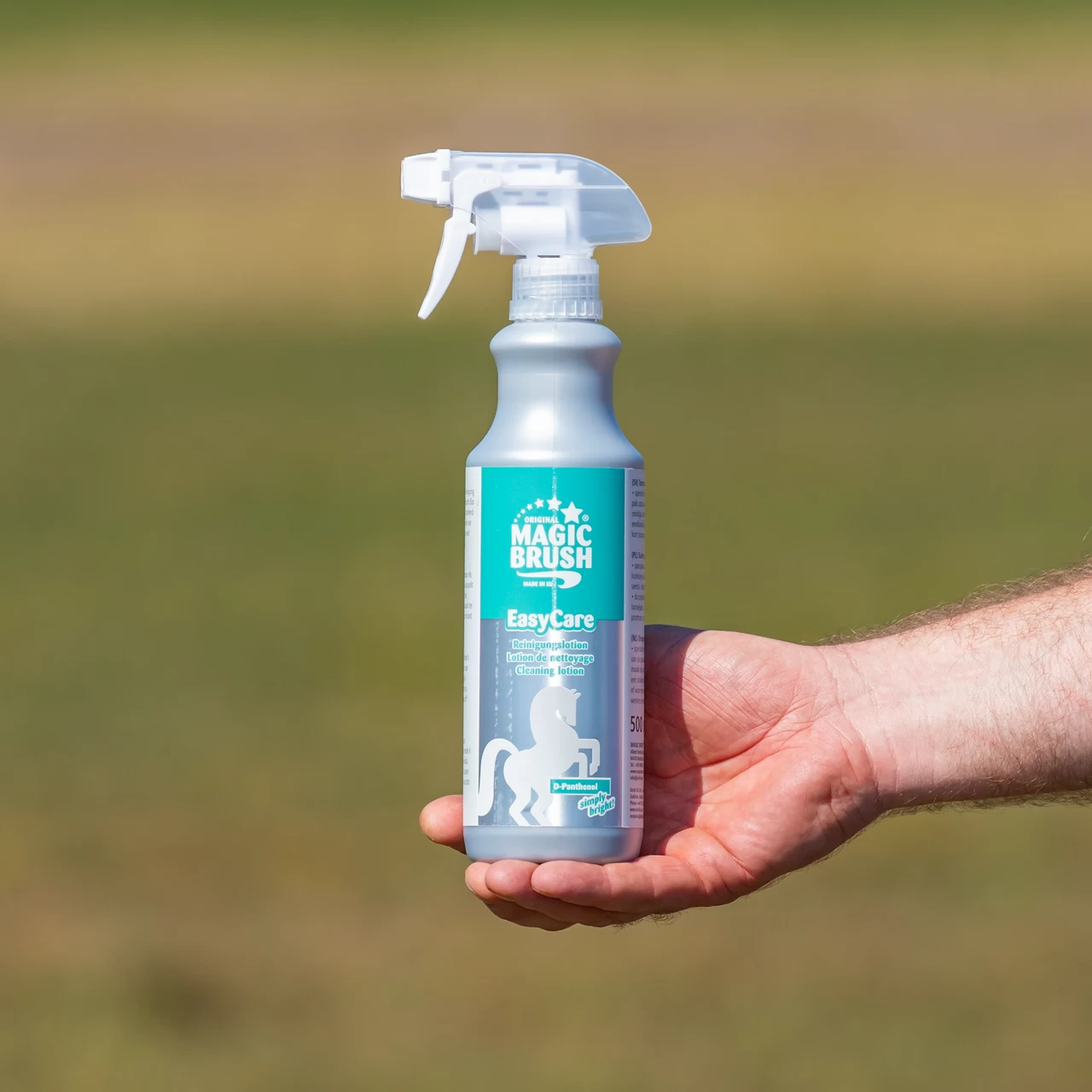 Спрей за почистване на коне, MagicBrush, 500 мл
