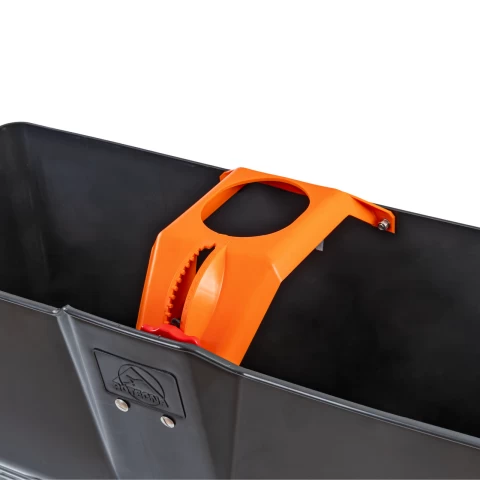 Автоматична хранилка за прасенца, 120 литра