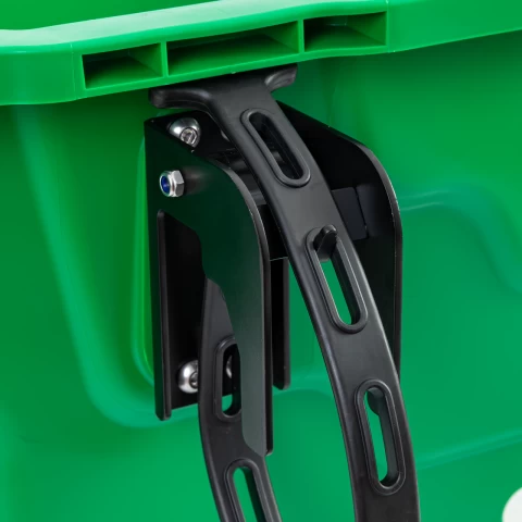 Поилка за до 5 телета, 30 литра