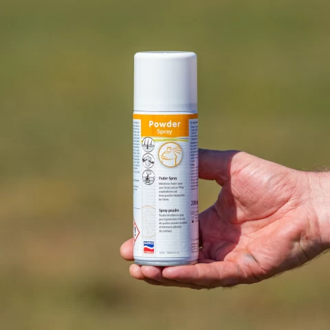 Спрей пудра - защита и грижа за чувствителната кожа на животните, 200 мл