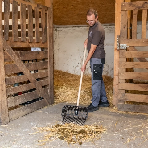 Вила за оборски тор, MaxiFork, черна