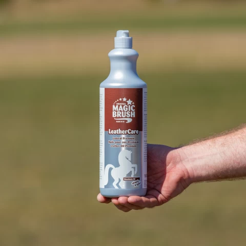 Масло за кожа, MagicBrush, 1000 мл