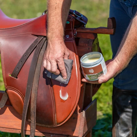 Вакса за кожа, MagicBrush, 450 мл