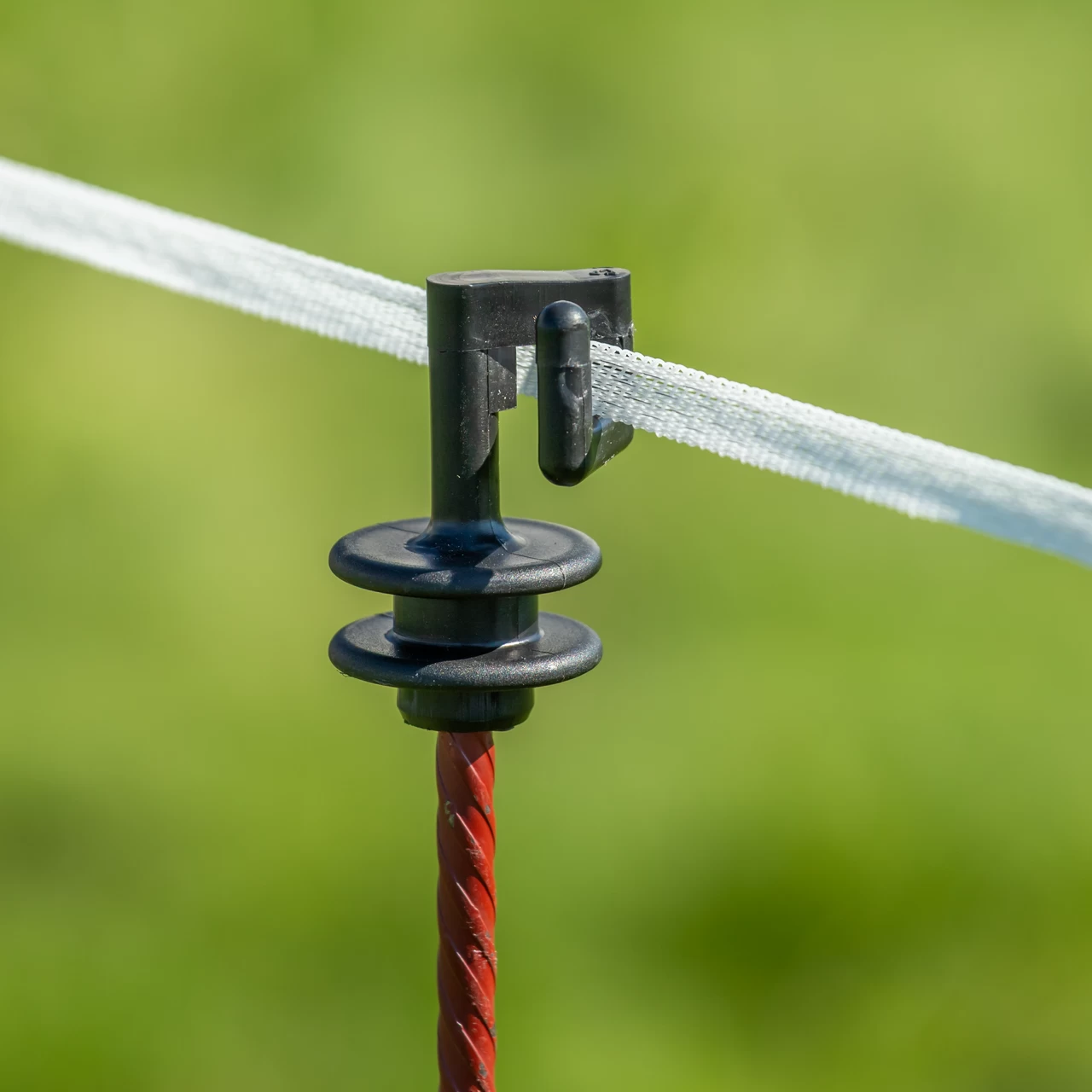 Резервен изолатор за стоманено колче за електрическа ограда, Ø8 мм, 25 бр.