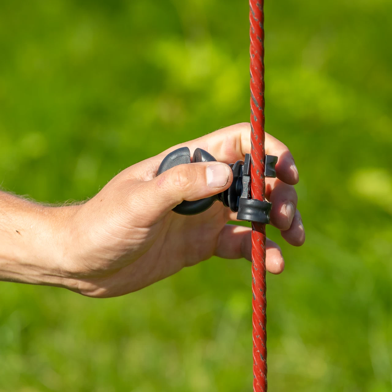 Допълнителен изолатор за кръгло стоманeно колче Ø8 мм, 25 бр.