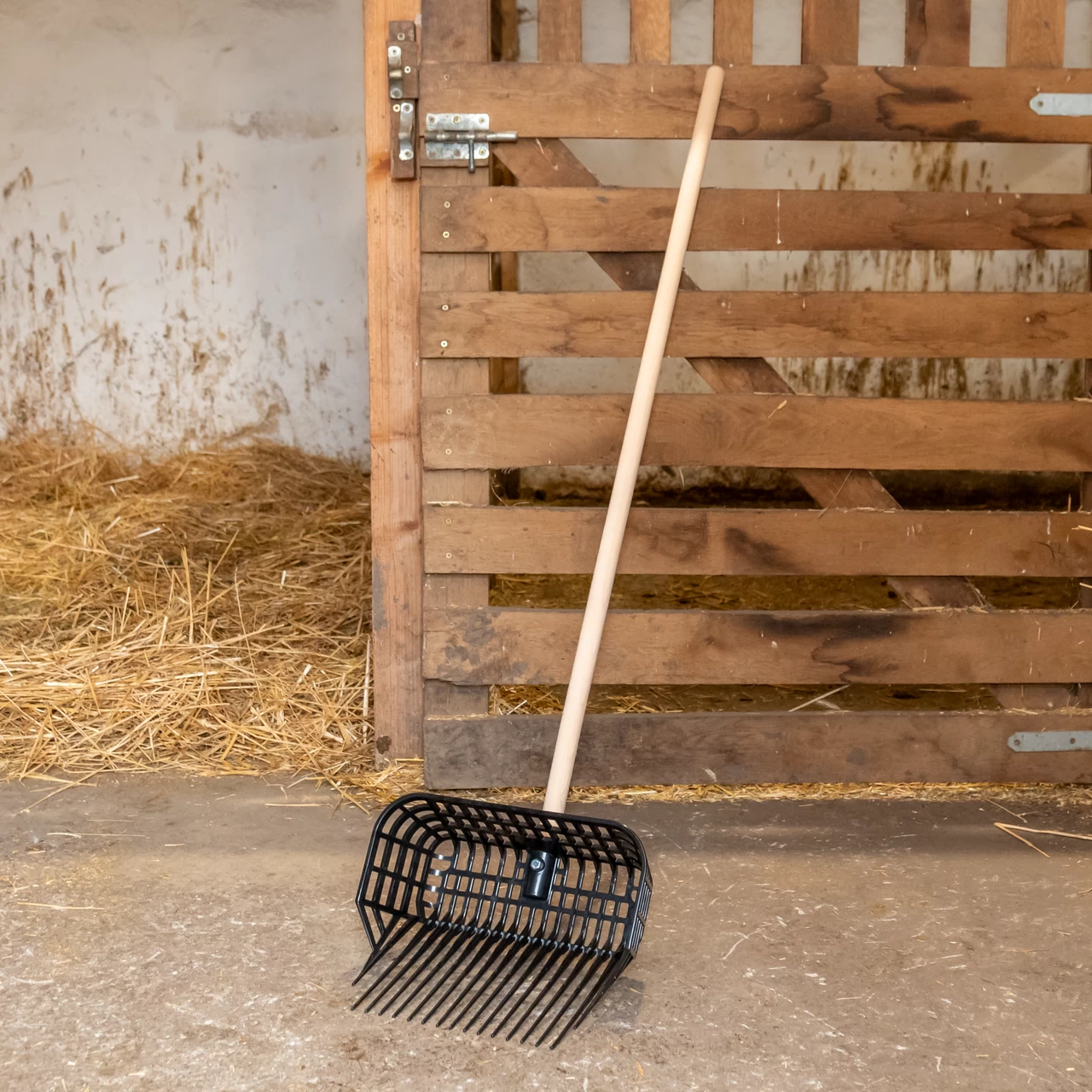 Вила за оборски тор, MaxiFork, черна